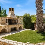 Goudis Thanasis فيلة