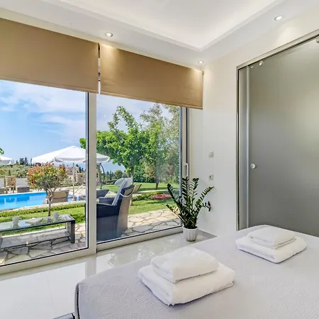 Villa Thanasis *