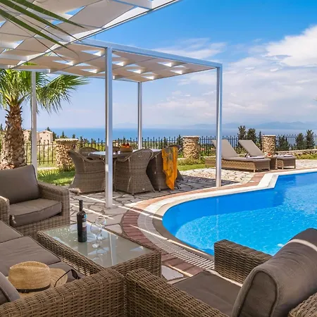 Villa Thanasis *